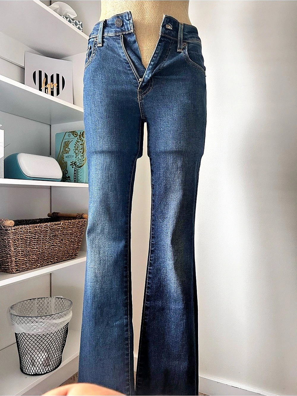 Levi's 725 High Rise Bootcut Jeans Blue Waist 24